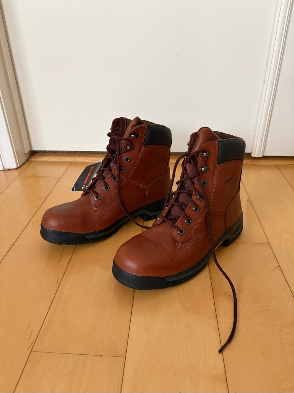 Men’s Wolverine Brown Leather Work Boots -NeverWorn/New With Tags

Durable Brow